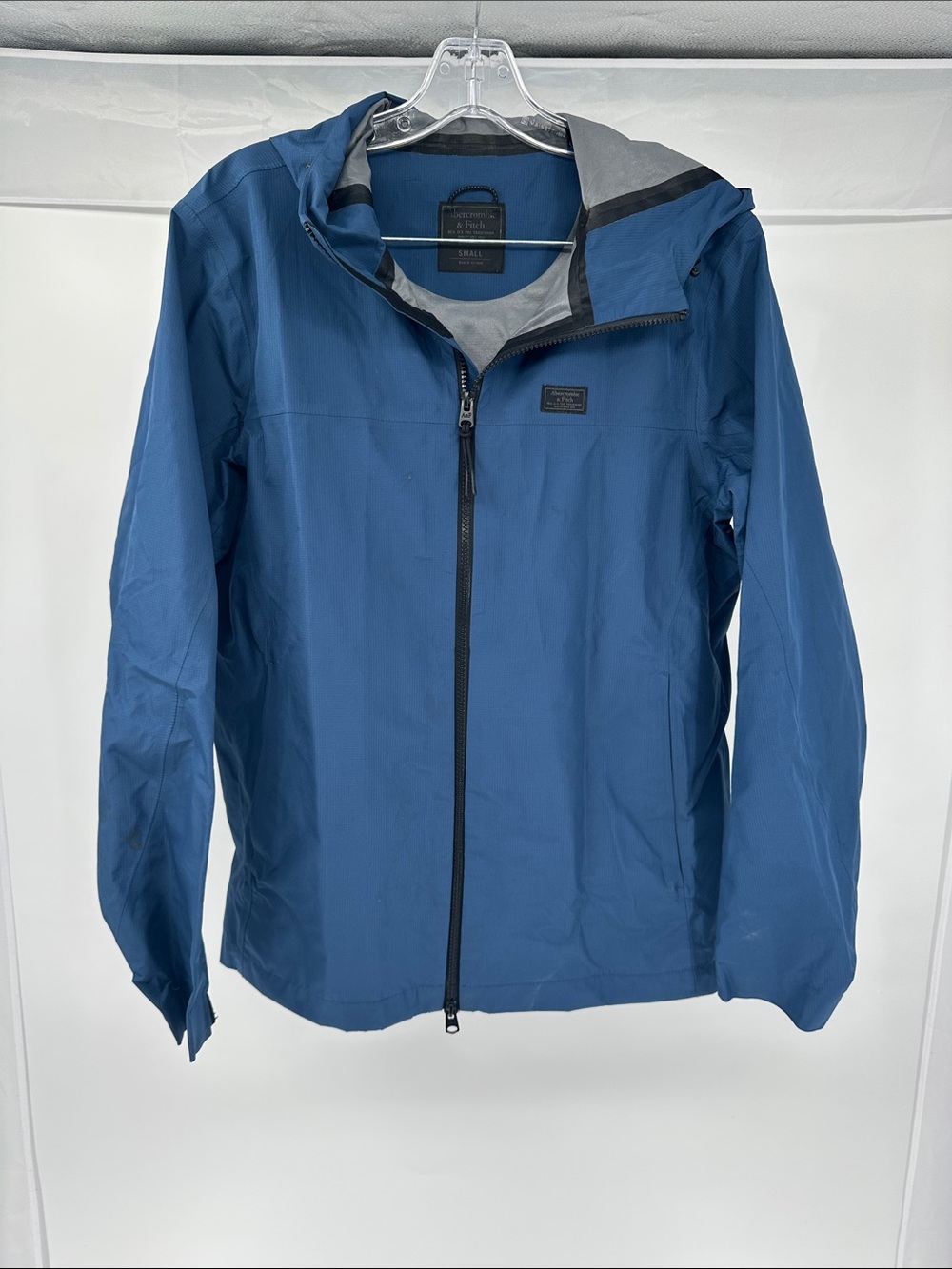 Abercrombie & Fitch Men's Blue Hooded Rain Jacket